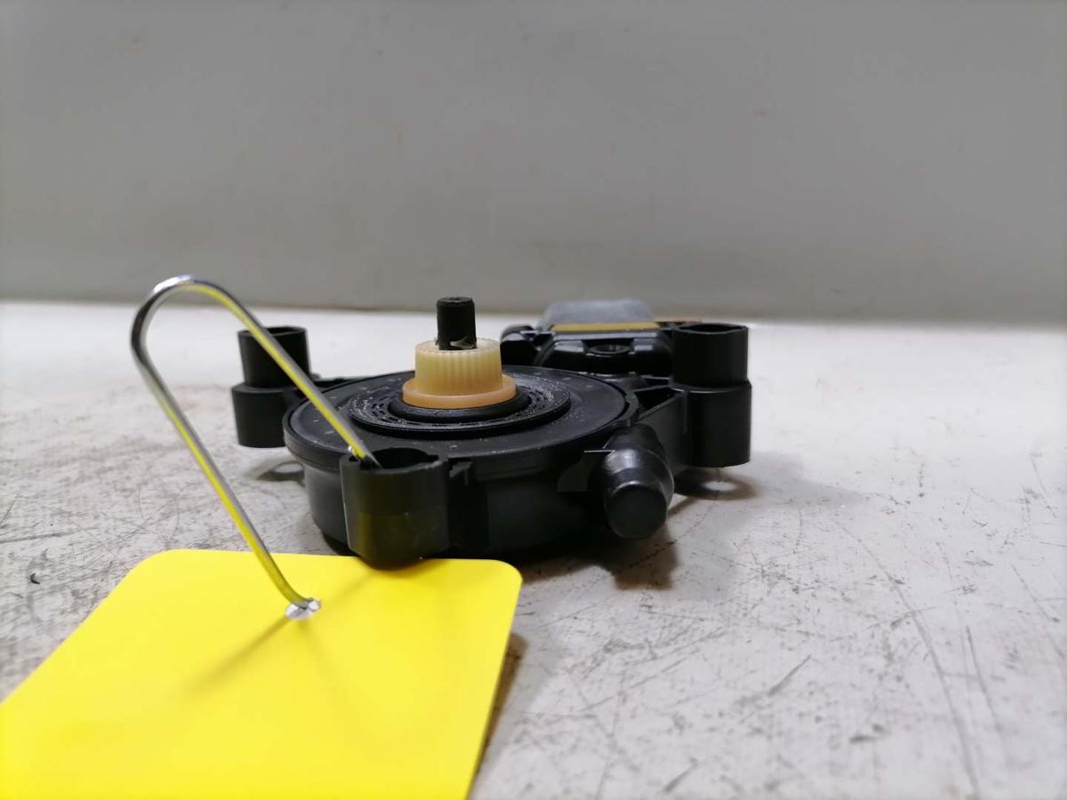 Porsche Macan original Fensterhebermotor hinten rechts Bj.2015